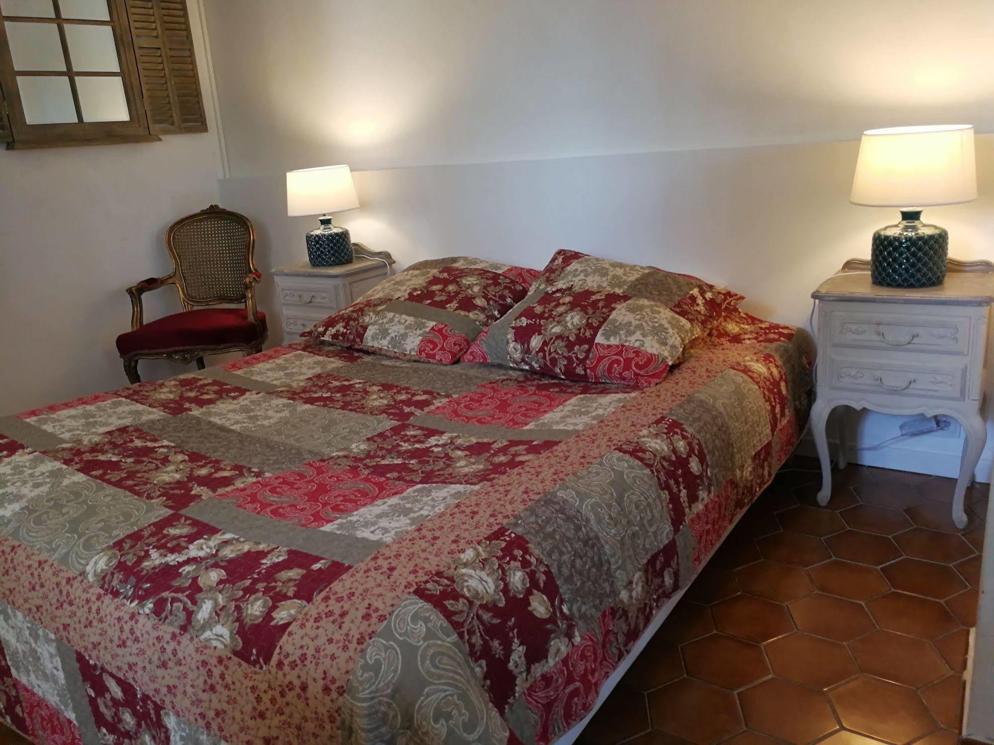 La Bastide Des Muriers Deaux Exteriör bild